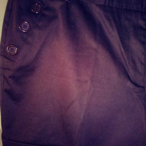 Shorts - Picture 2 of 4